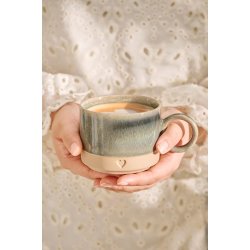 Krus m/hank Heart mat brunt ler m/gr�n  kant